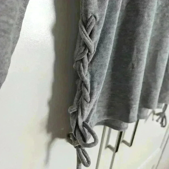 CHASER | Women's Grey Lightweight  Long Sleeve Romance Sweater Size M - Picture 3 of 3